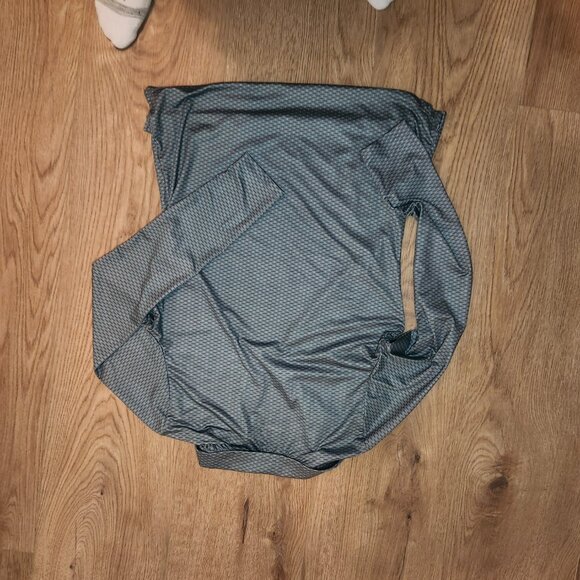 Levelwear Women’s Long-Sleeve Golf Polo – Size XS (New Without Tags) - Picture 3 of 3